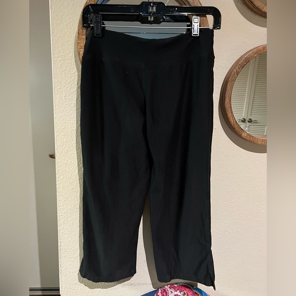 Nike Fit Dry wide legged black quarter length leggings - Picture 6 of 10